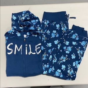 Nwt C R B Girls Sweat Suit